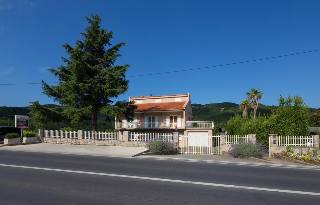 Apartments Raskovic Radanovići Exterior foto