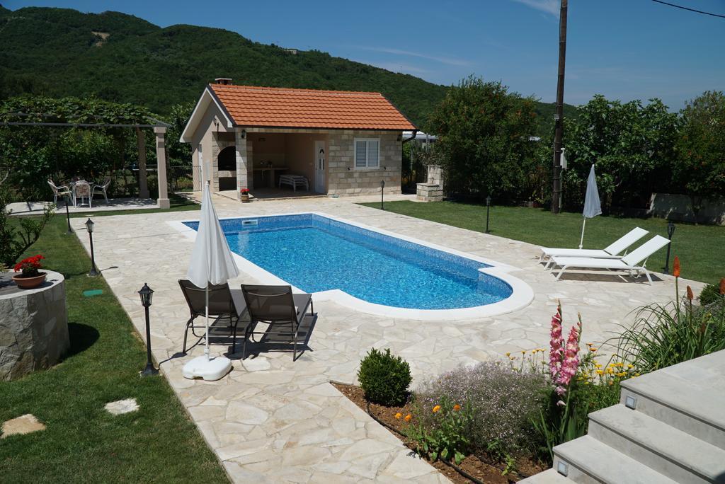 Apartments Raskovic Radanovići Exterior foto